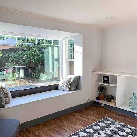 Riverwalk Retreat: Spacious, Hot Tub, Near Autzen Springfield Exterior photo