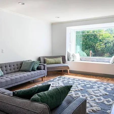 Riverwalk Retreat: Spacious, Hot Tub, Near Autzen Springfield Exterior photo